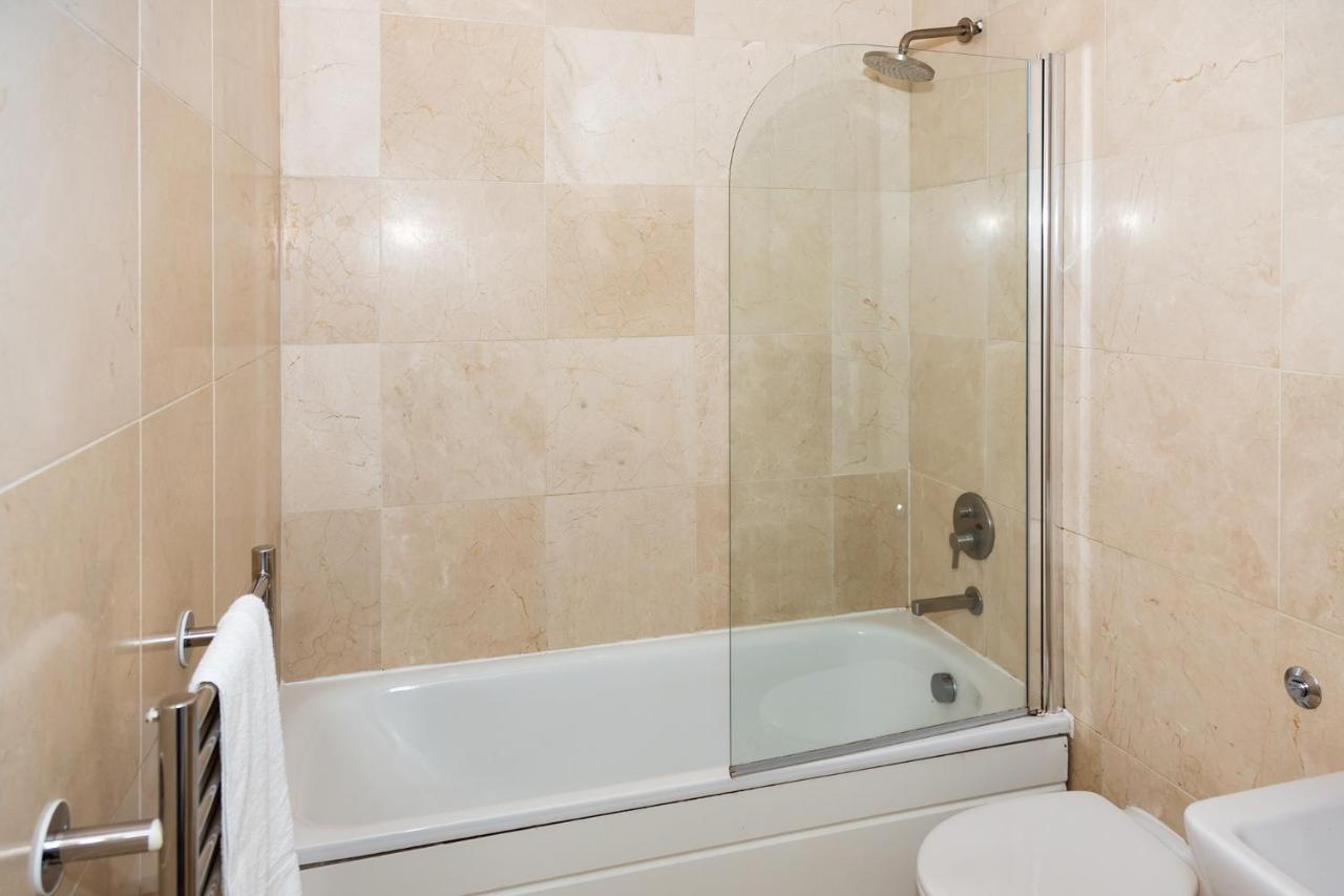 ניוקאסל Alexander Apartments Lime Square מראה חיצוני תמונה